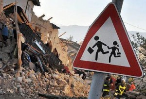 Scuole e terremoto -  Save the Children: 4,5 milioni di studenti vivono in aree ad alto pericolo sis